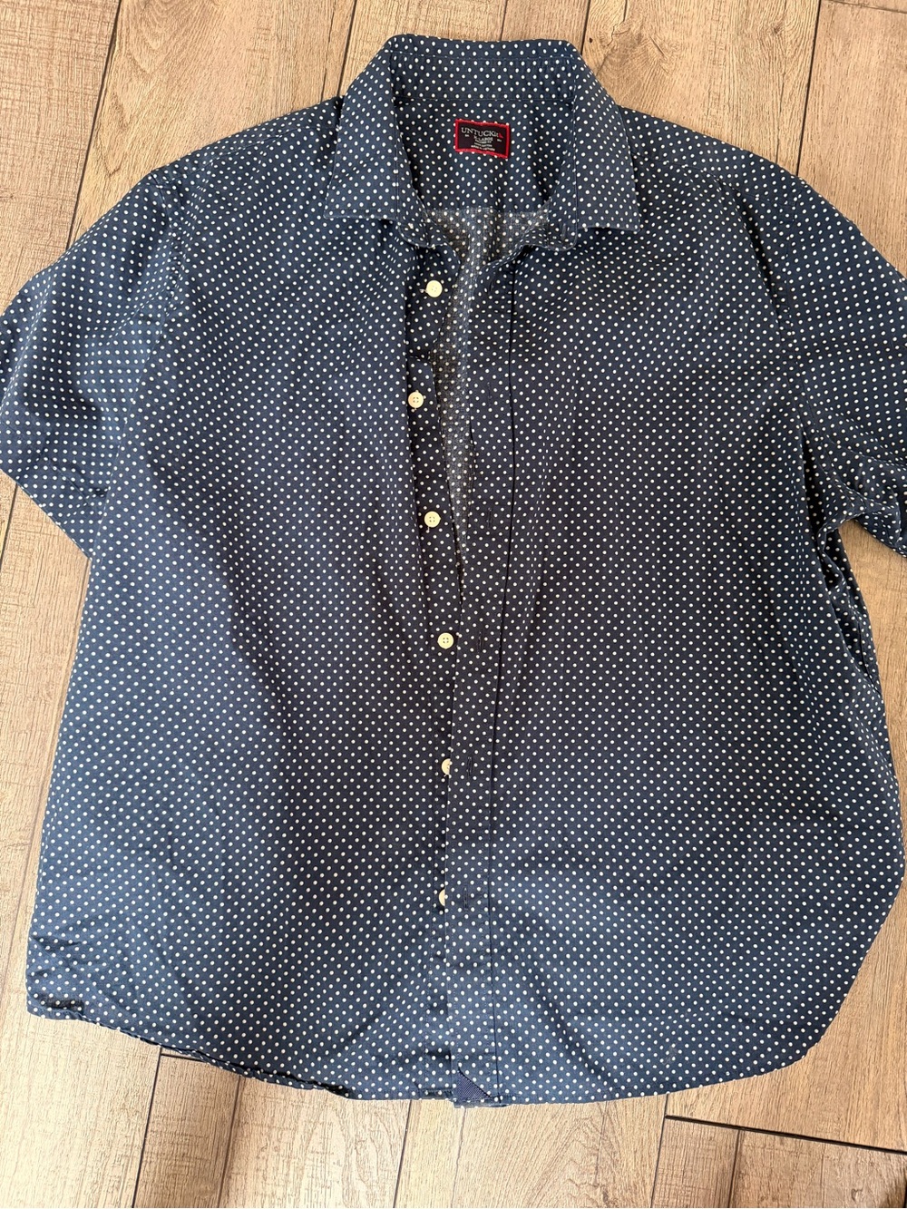 UNTUCKit Navy Blue Short-Sleeve Button-Down with White Polka Dots